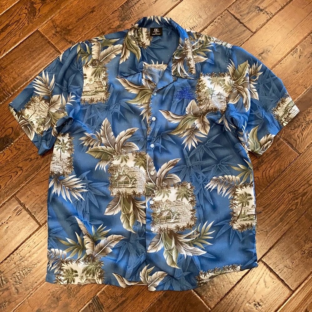 Men’s Las Vegas Tropical Shirt Size X-Large USED